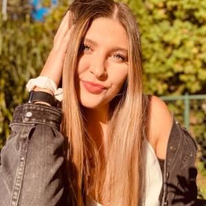 Meet your Posher, Brooke